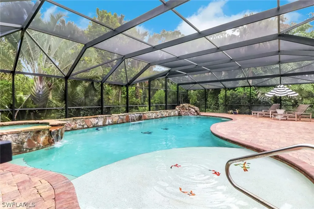 730 5th Street NW Naples FL 34120