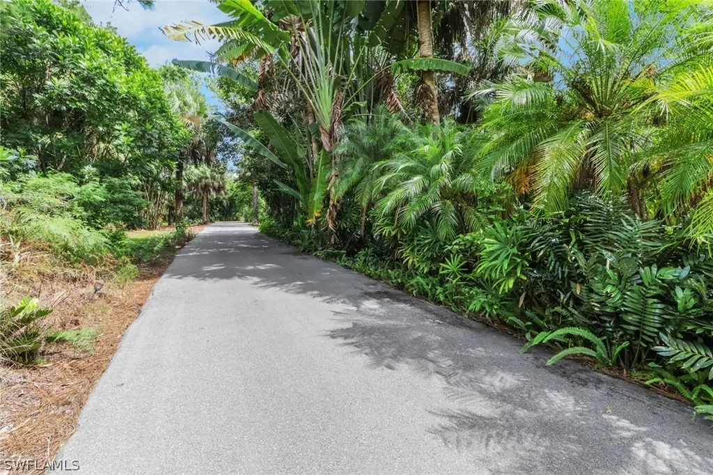 730 5th Street NW Naples FL 34120