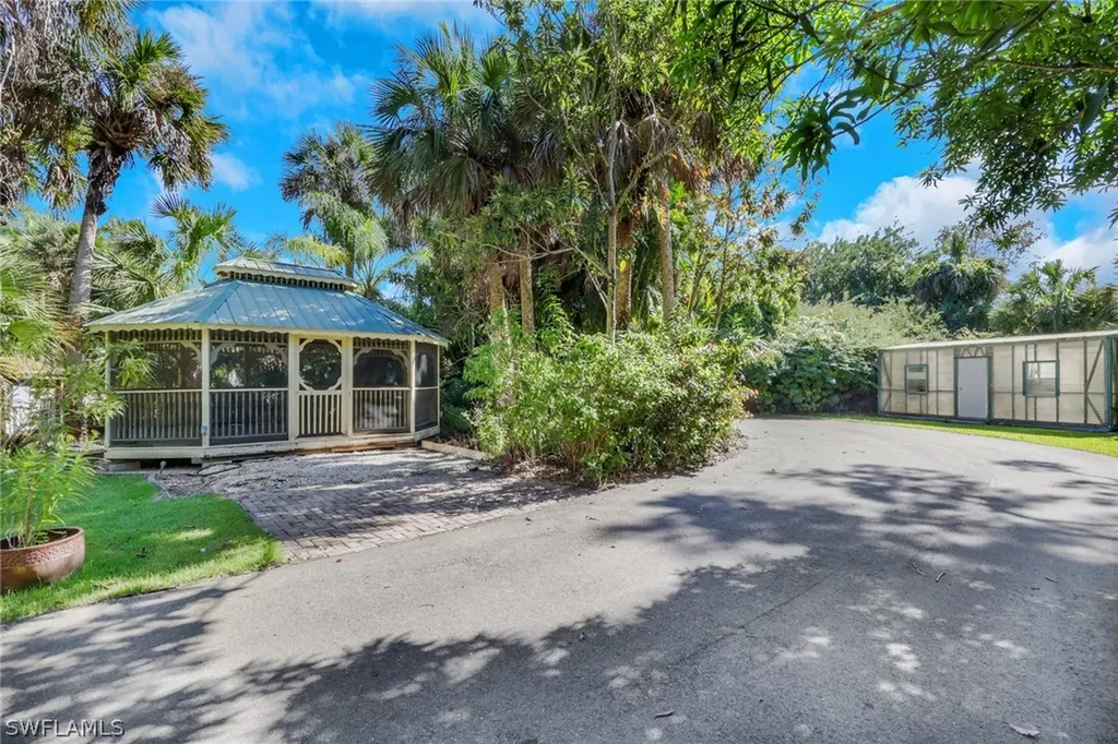 730 5th Street NW Naples FL 34120