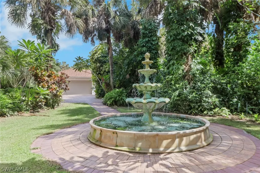 730 5th Street NW Naples FL 34120