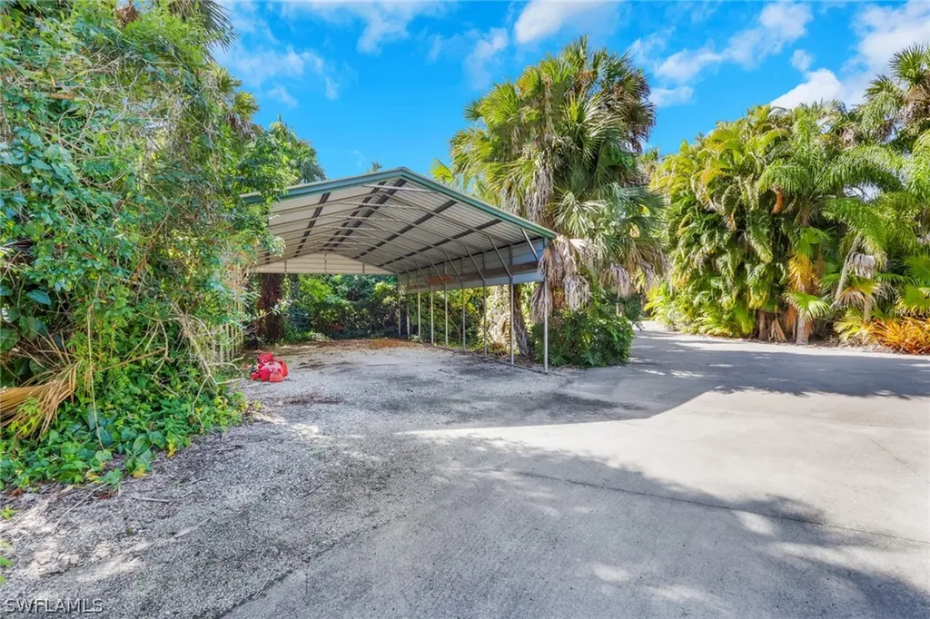 730 5th Street NW Naples FL 34120