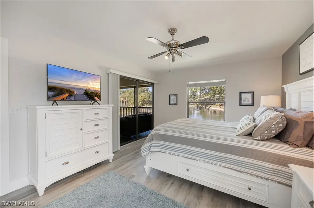 525 Lake Louise Circle Naples FL 34110