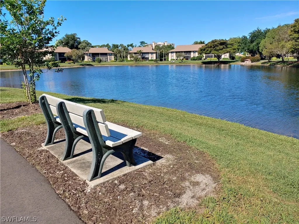 525 Lake Louise Circle Naples FL 34110