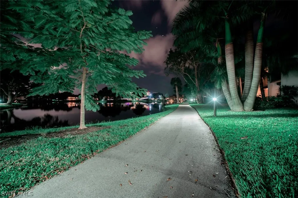 525 Lake Louise Circle Naples FL 34110