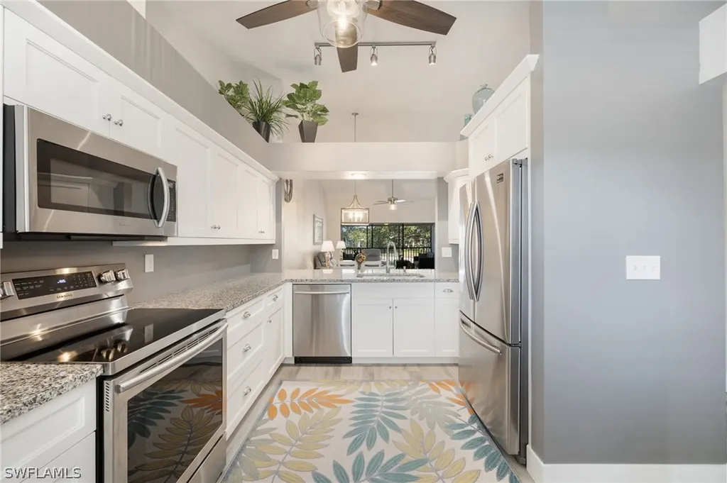 525 Lake Louise Circle Naples FL 34110