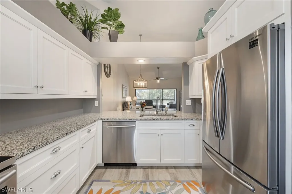 525 Lake Louise Circle Naples FL 34110