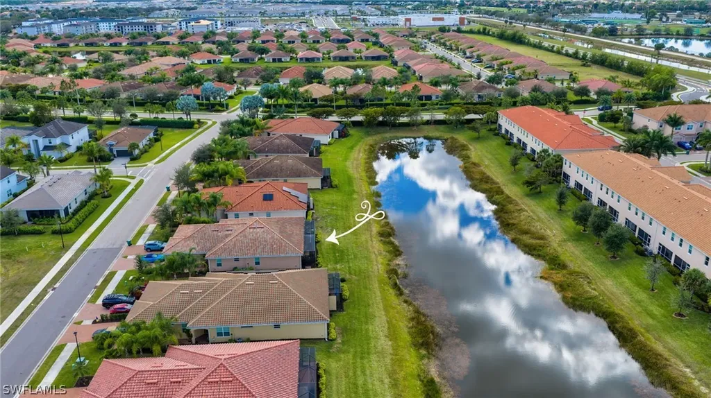 2543 Vine Avenue Naples FL 34120