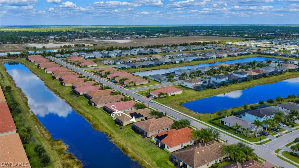 2543 Vine Avenue Naples FL 34120