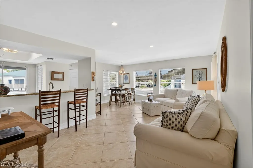 523 Club Side Drive Naples FL 34110