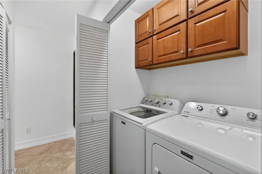 523 Club Side Drive Naples FL 34110