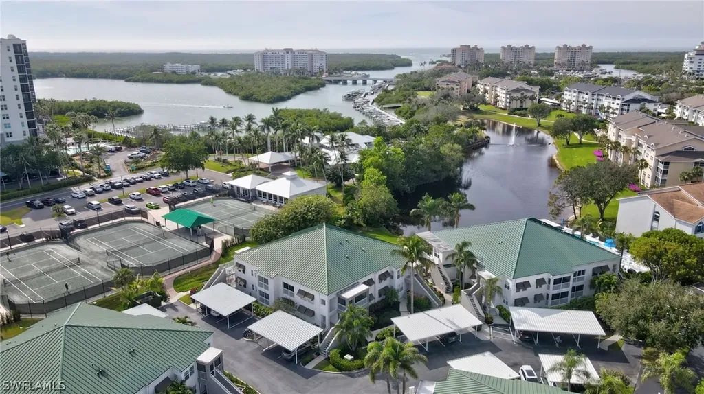 523 Club Side Drive Naples FL 34110