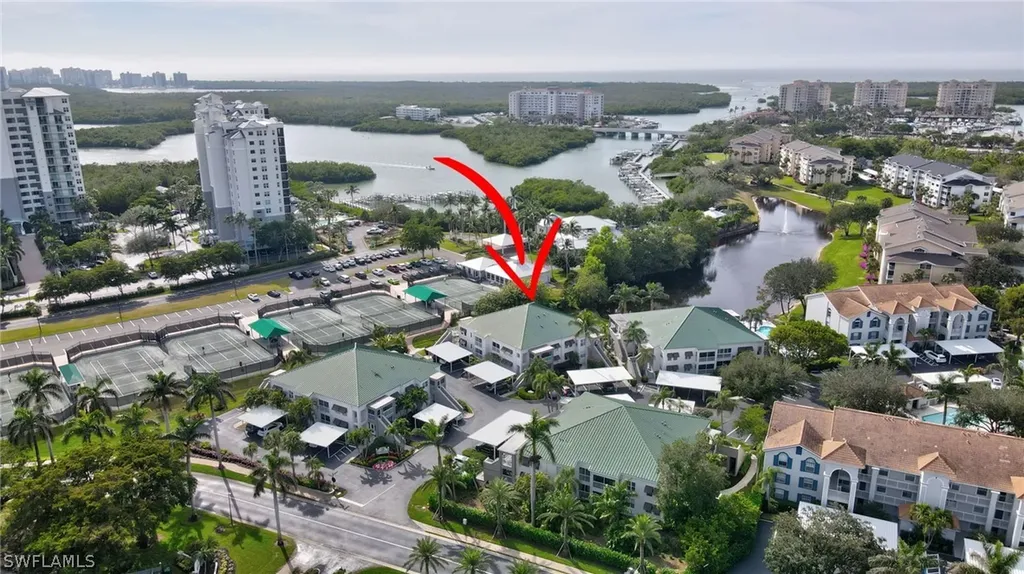 523 Club Side Drive Naples FL 34110