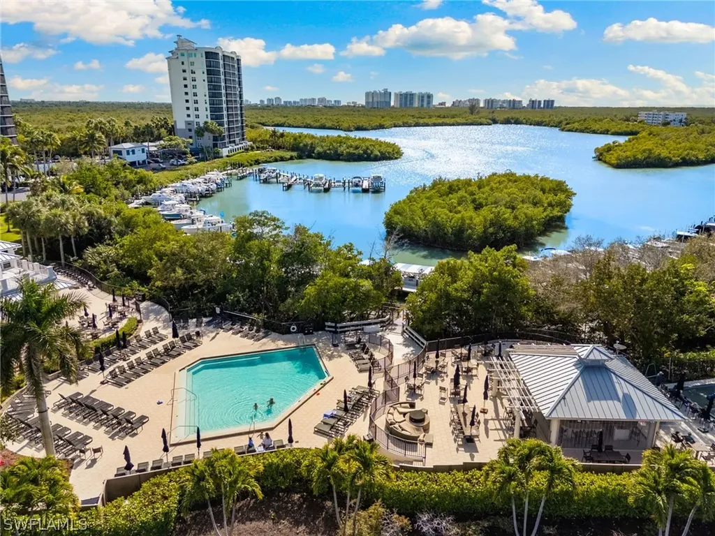 523 Club Side Drive Naples FL 34110