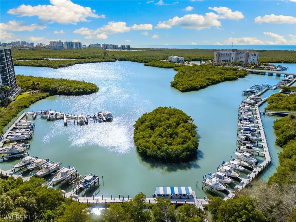 523 Club Side Drive Naples FL 34110