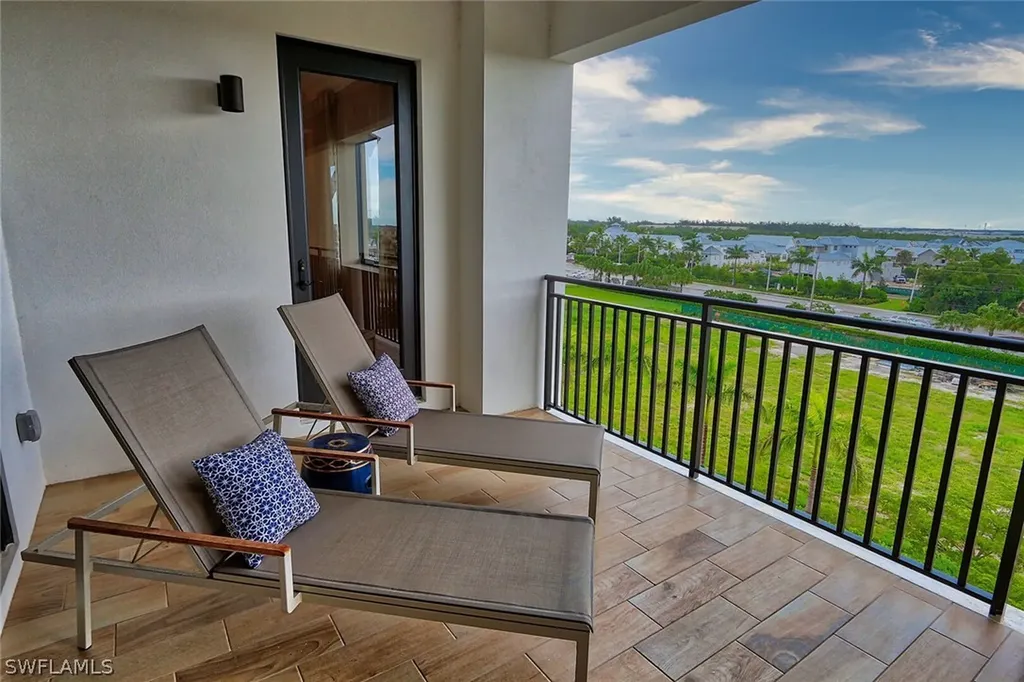1135 3rd Avenue S Naples FL 34102