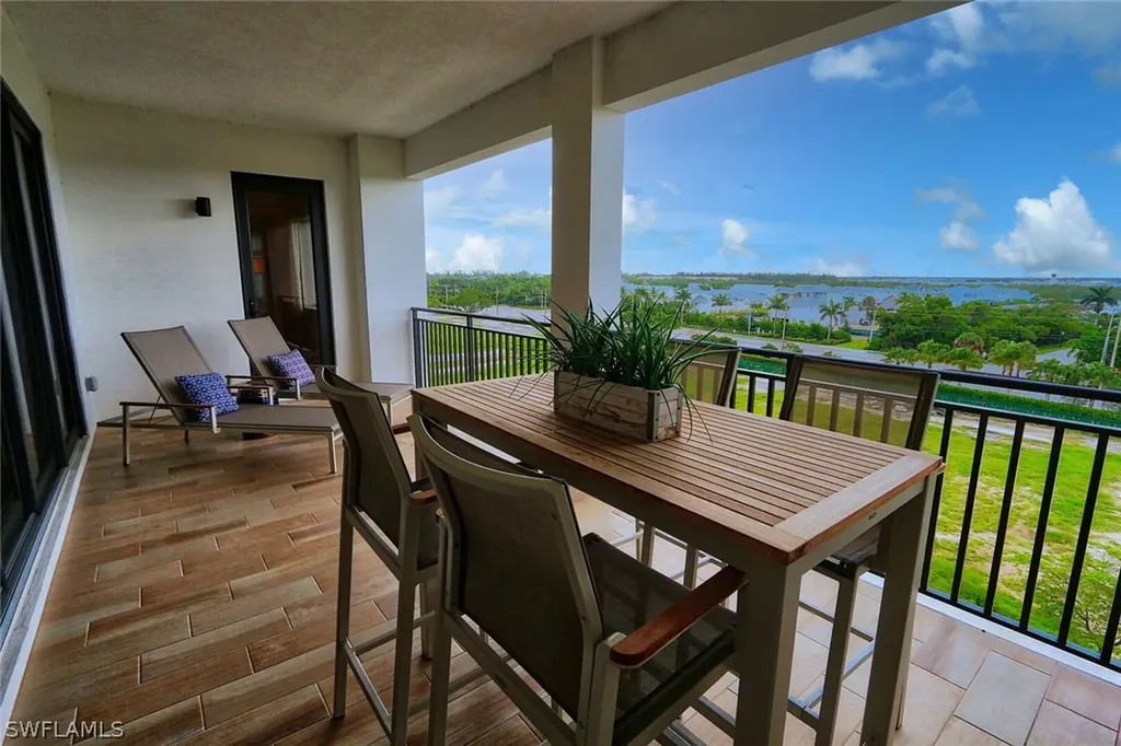 1135 3rd Avenue S Naples FL 34102