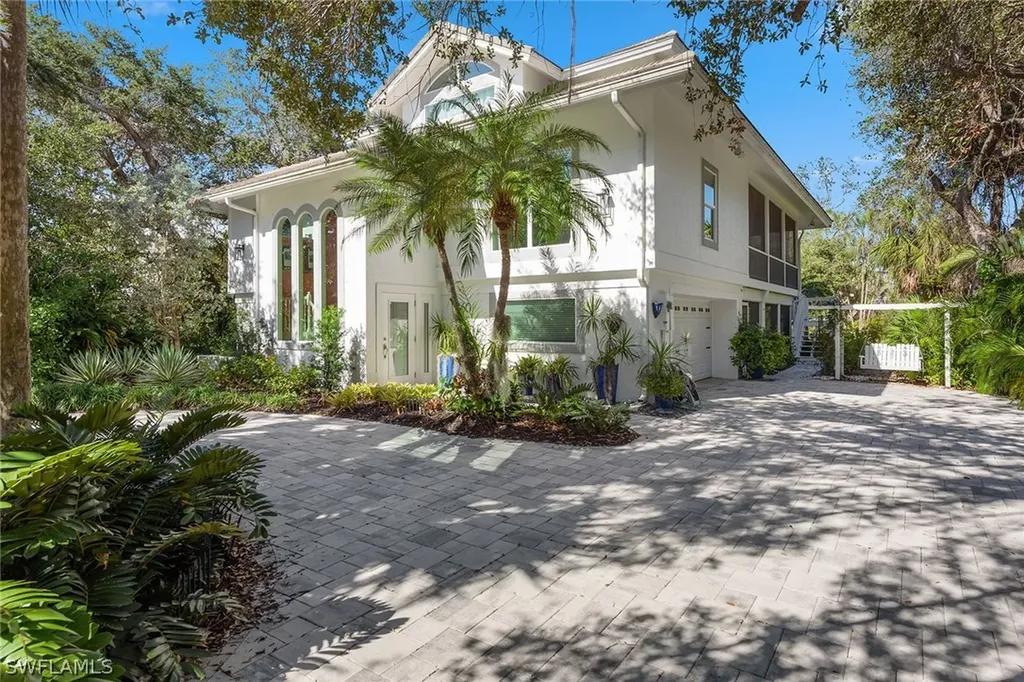 360 Gumbo Limbo Lane Marco Island FL 34145
