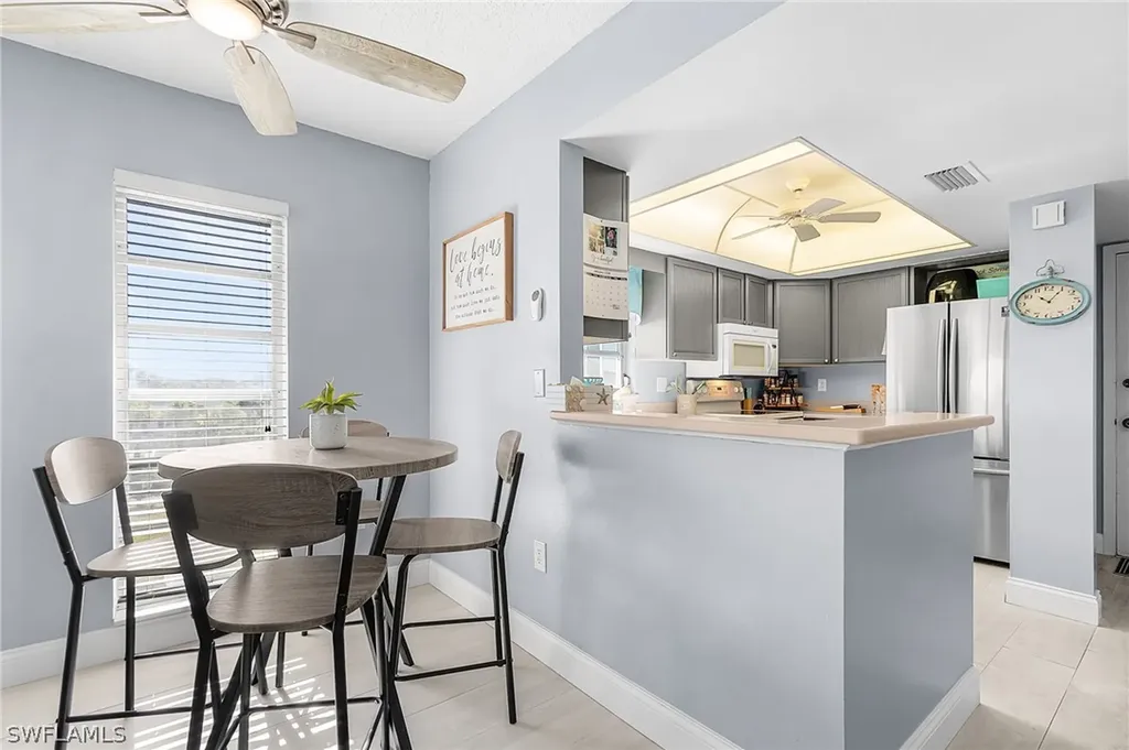 53 High Point Circle W Naples FL 34103
