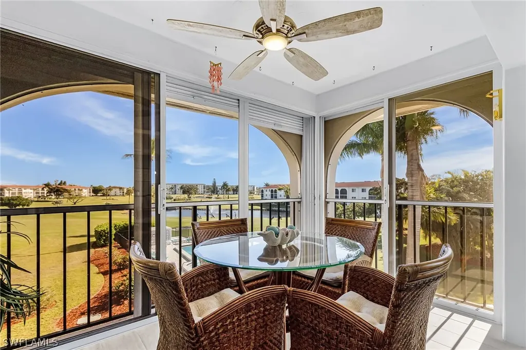 53 High Point Circle W Naples FL 34103