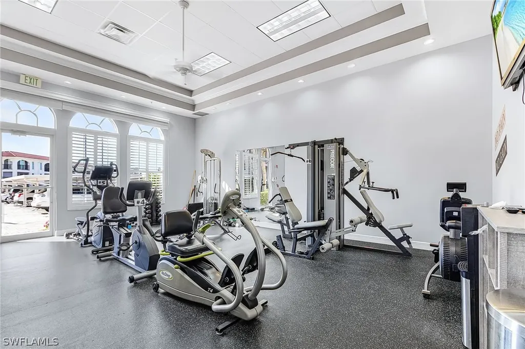 53 High Point Circle W Naples FL 34103