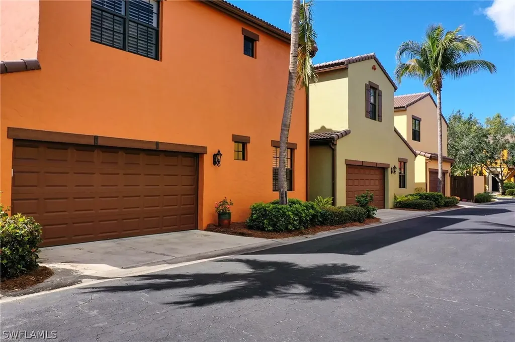 9118 Chula Vista Street Naples FL 34113