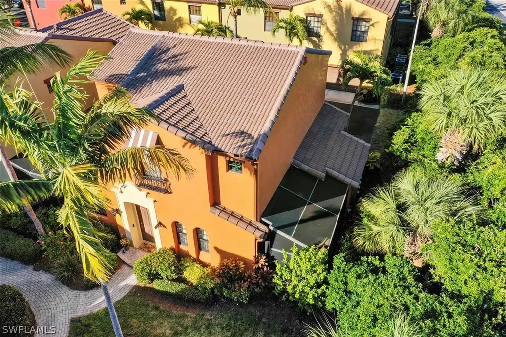 9118 Chula Vista Street Naples FL 34113