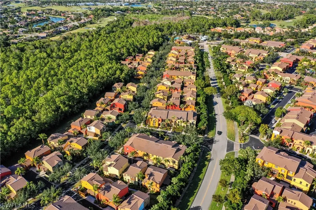 9118 Chula Vista Street Naples FL 34113