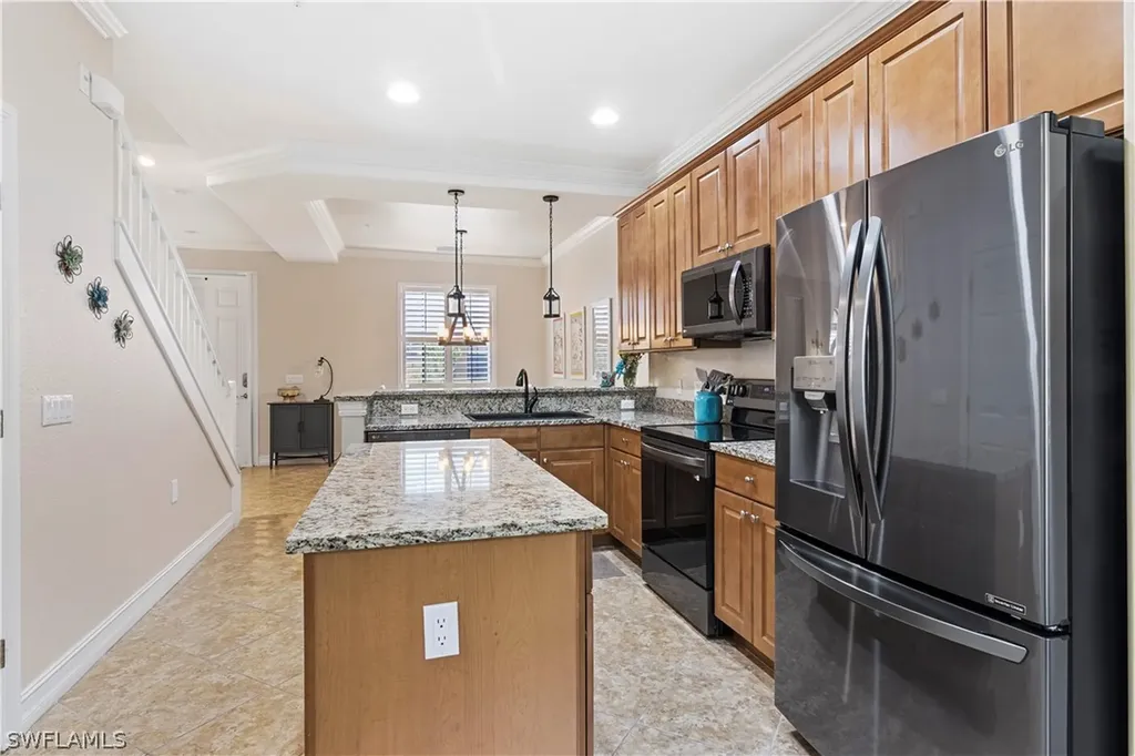 9118 Chula Vista Street Naples FL 34113