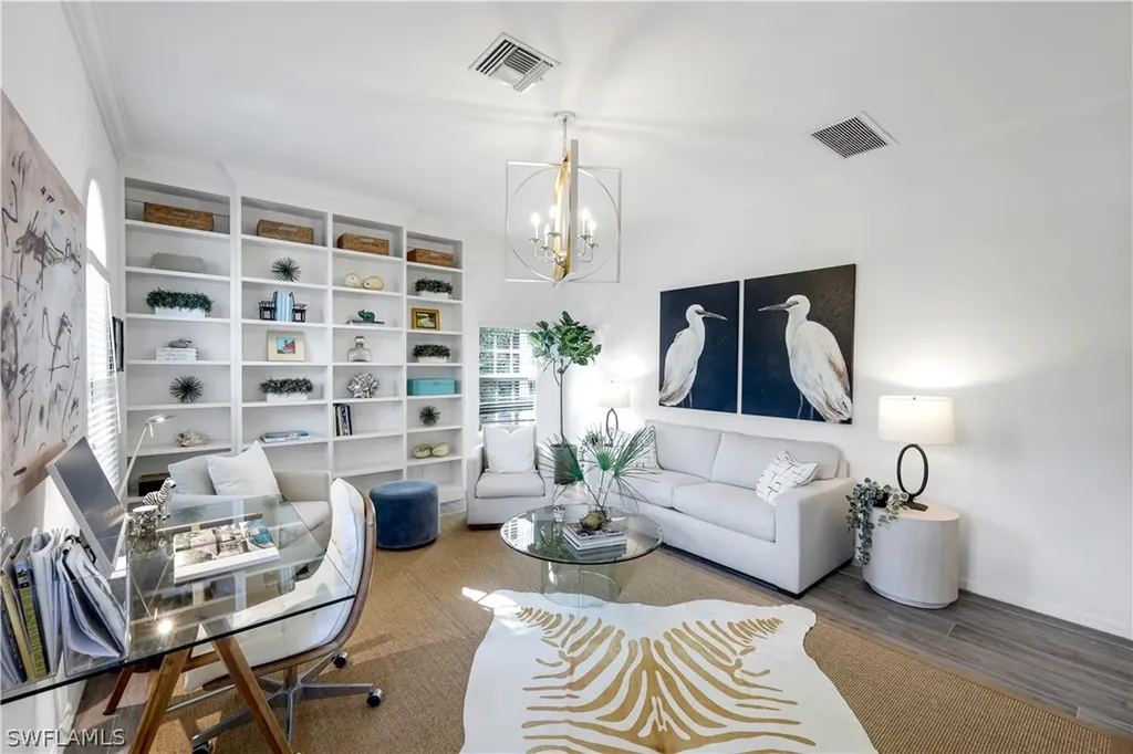 180 Edgemere Way S Naples FL 34105