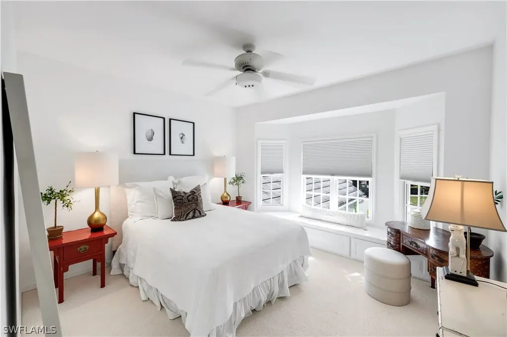 180 Edgemere Way S Naples FL 34105