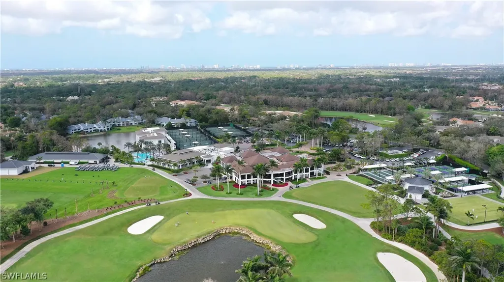 180 Edgemere Way S Naples FL 34105