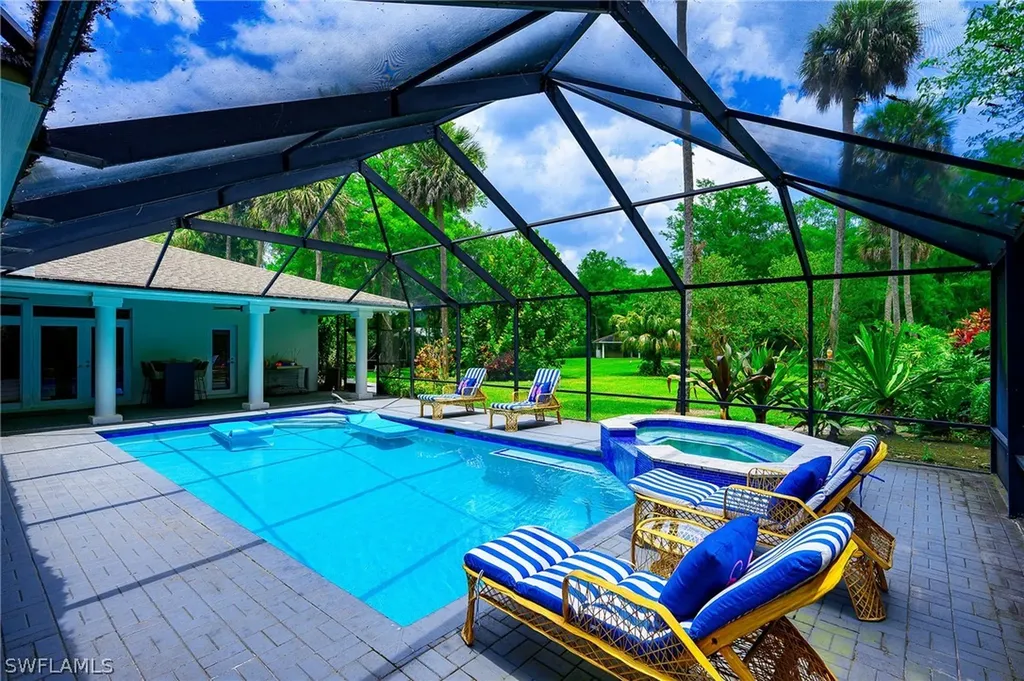 2760 70th Street SW Naples FL 34105