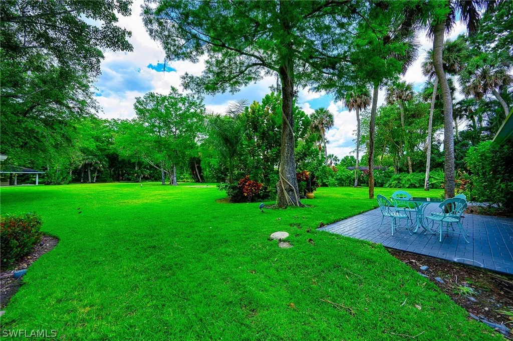 2760 70th Street SW Naples FL 34105