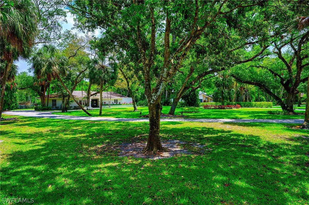2760 70th Street SW Naples FL 34105