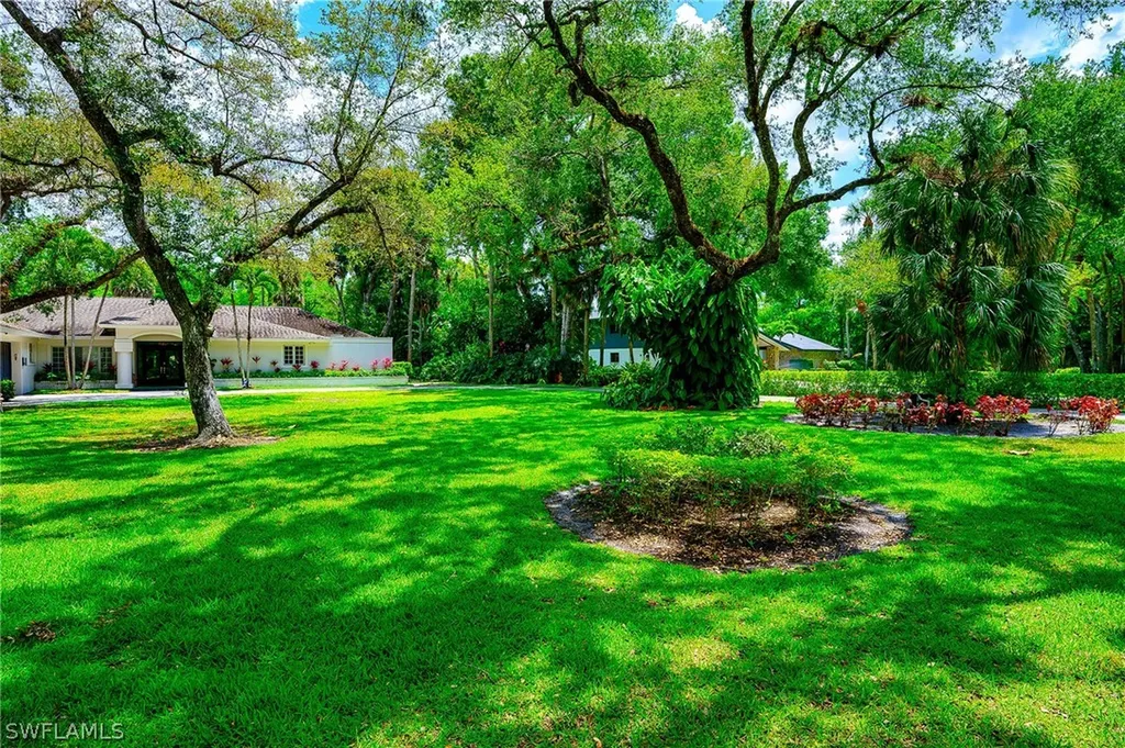 2760 70th Street SW Naples FL 34105
