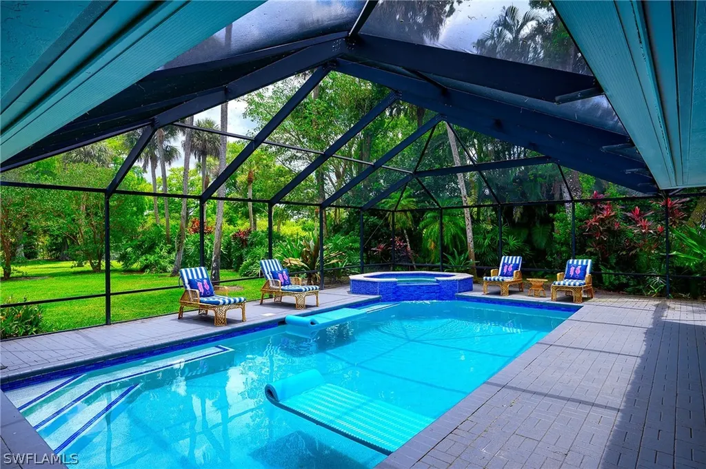 2760 70th Street SW Naples FL 34105