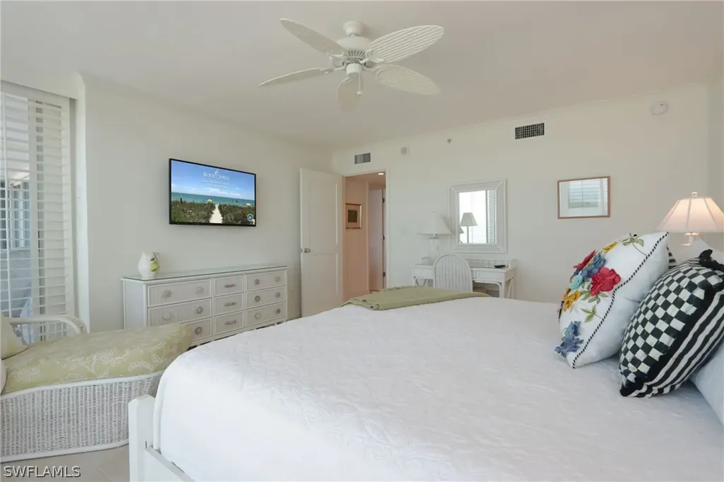 4651 Gulf Shore Boulevard N Naples FL 34103