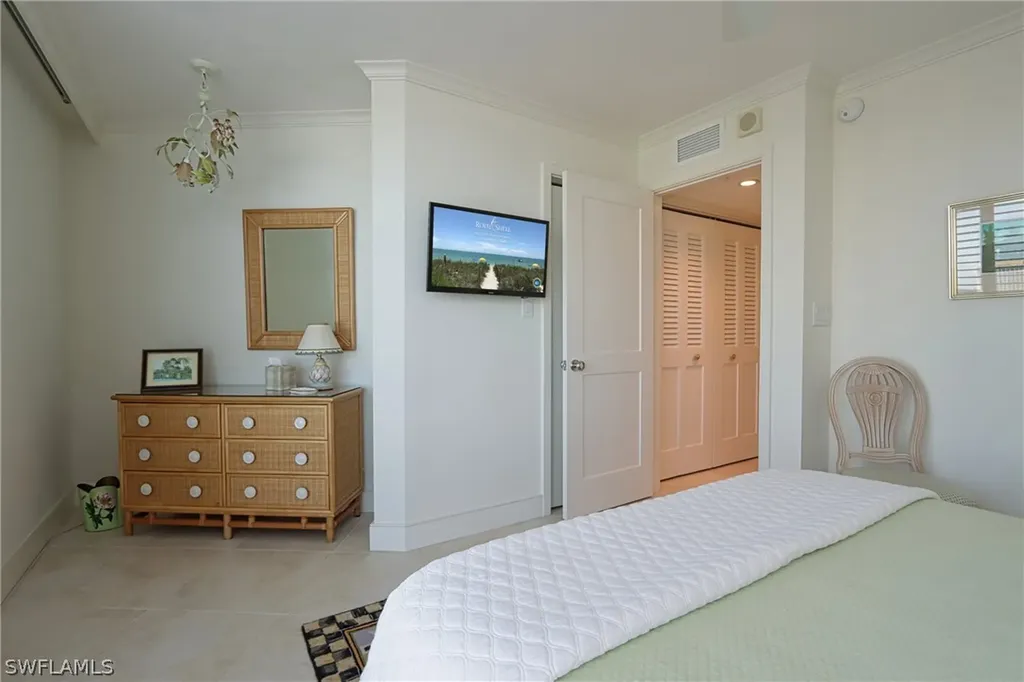 4651 Gulf Shore Boulevard N Naples FL 34103