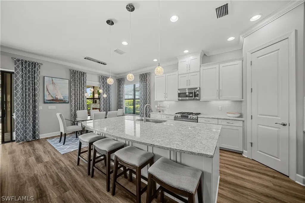 9114 Trivoli Terrace Naples FL 34119