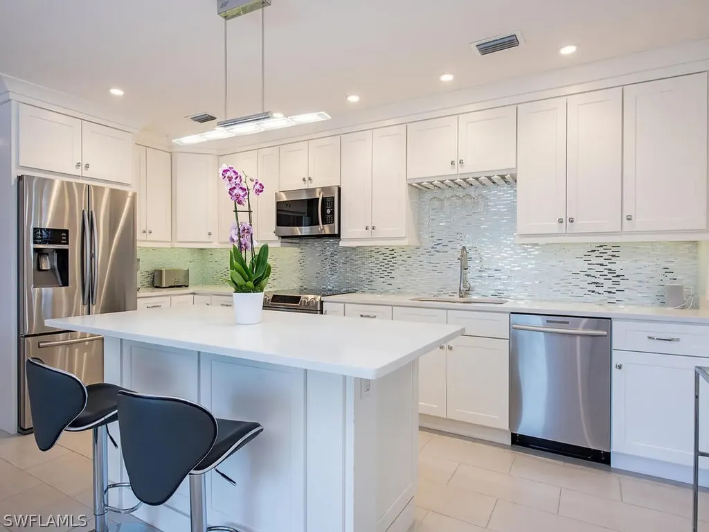 505 Broad Avenue S Naples FL 34102