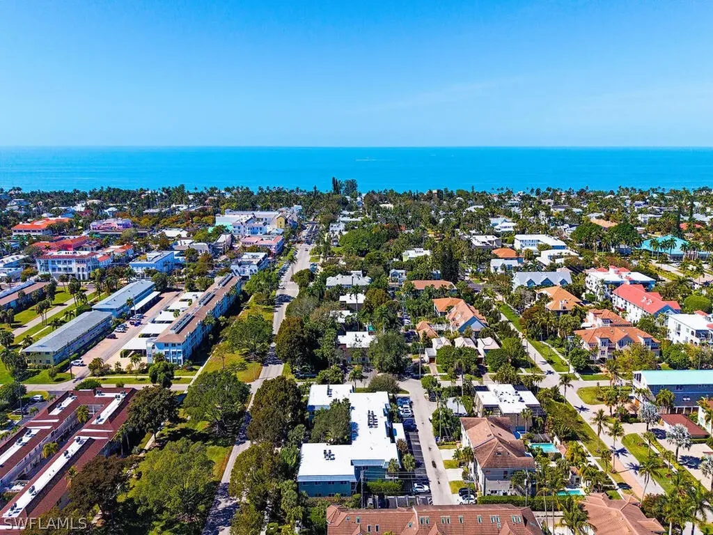 505 Broad Avenue S Naples FL 34102