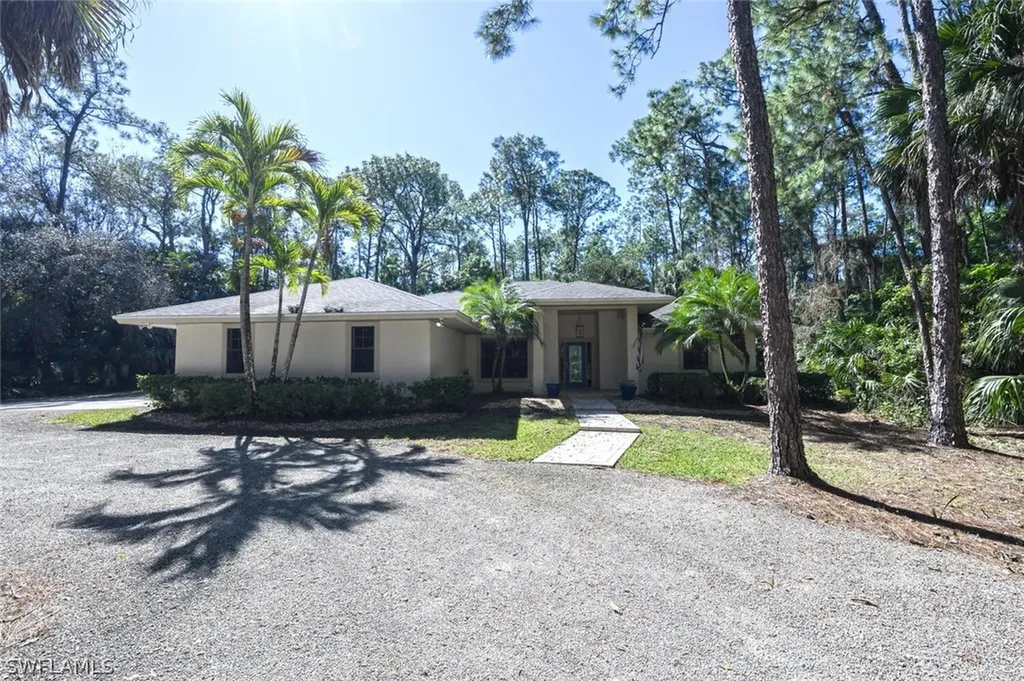 5356 Sycamore Drive Naples FL 34119