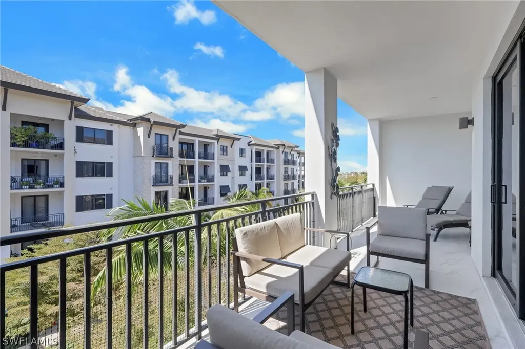 1135 3rd Avenue S Naples FL 34102