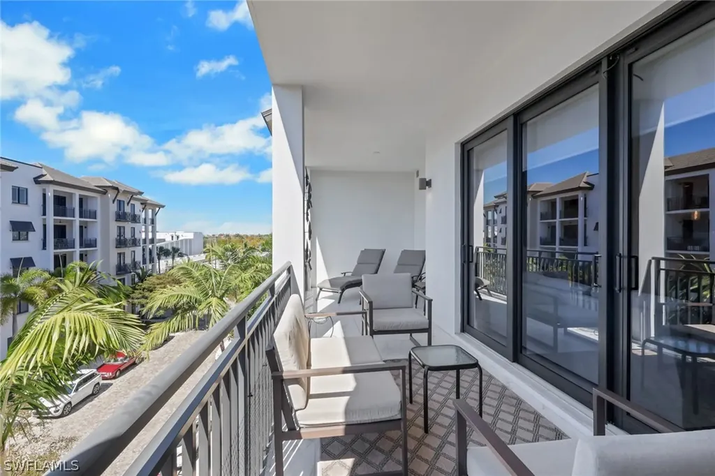 1135 3rd Avenue S Naples FL 34102