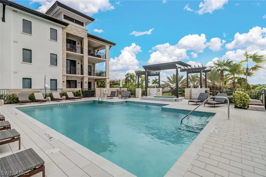 1135 3rd Avenue S Naples FL 34102