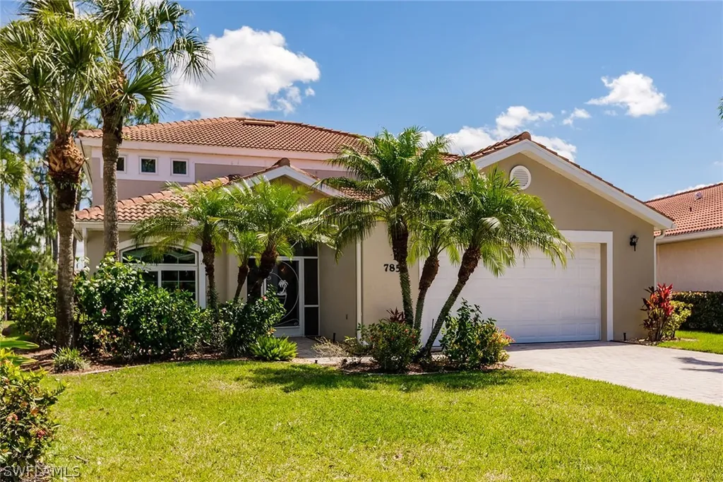 7859 Berkshire Pines Drive Naples FL 34104