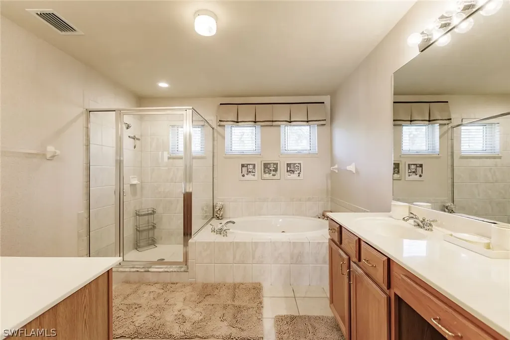 7859 Berkshire Pines Drive Naples FL 34104