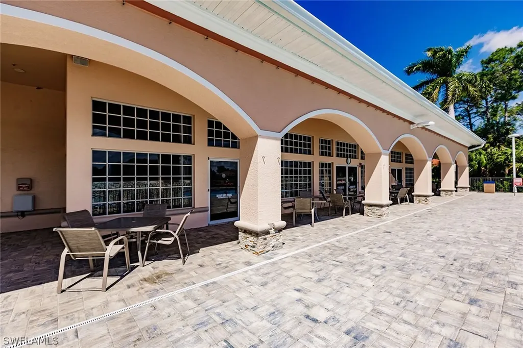 7859 Berkshire Pines Drive Naples FL 34104