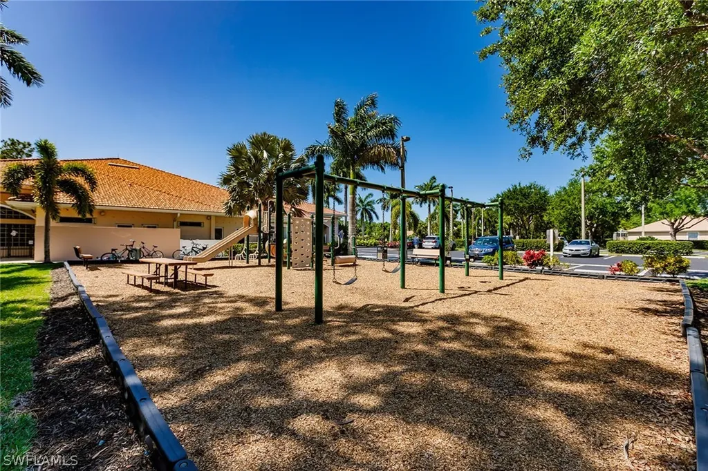 7859 Berkshire Pines Drive Naples FL 34104