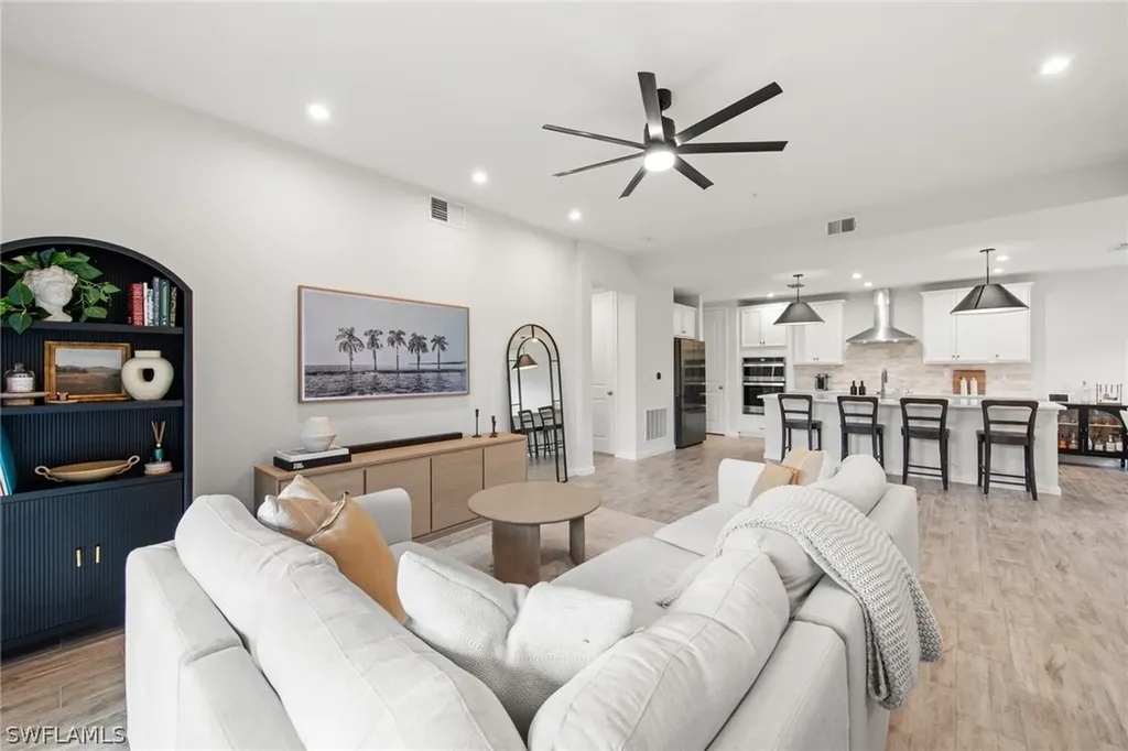 4688 Arboretum Circle Naples FL 34112